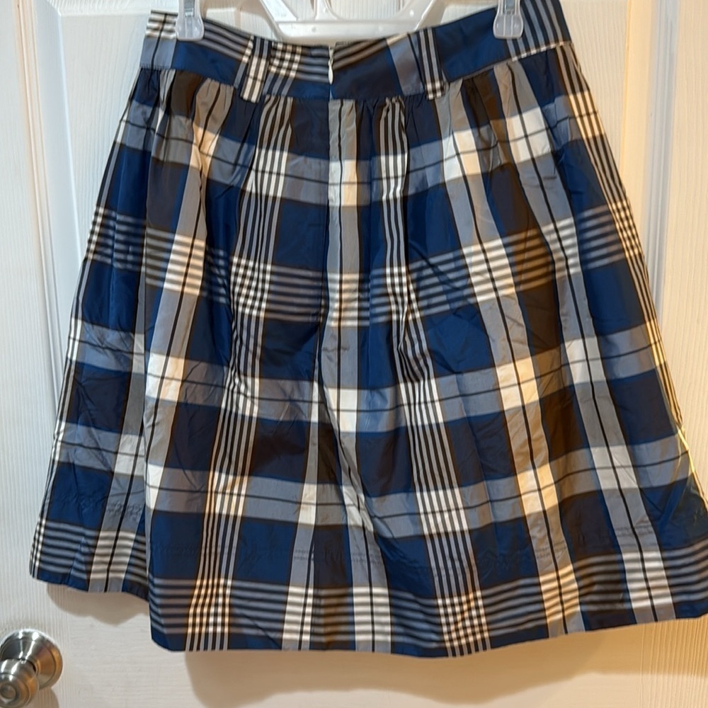 VTG J. Crew Plaid Blue and White Women's 100% Silk Skirt
Academia Y2K Vintage - Picture 2 of 6